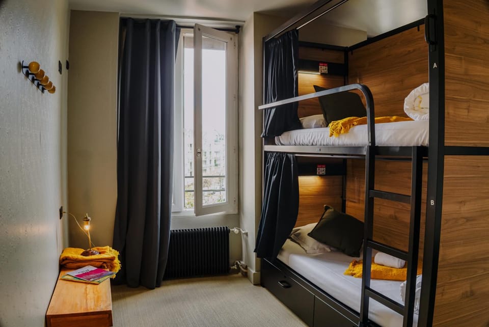 bunk bed