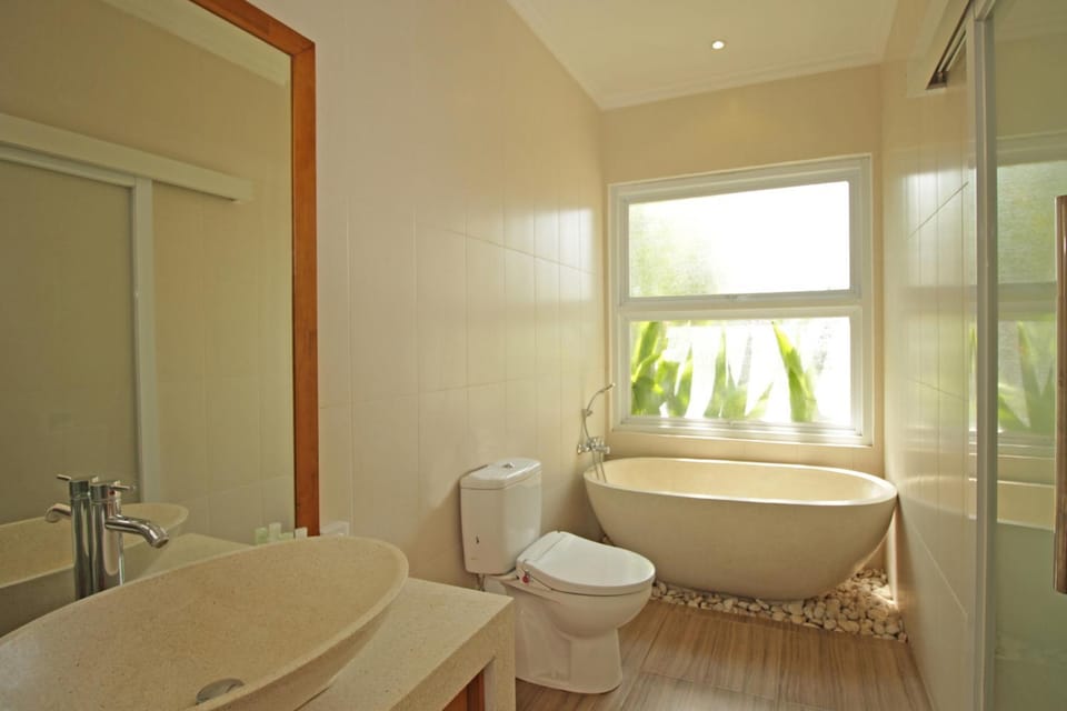 Toilet, Bathroom, Bath