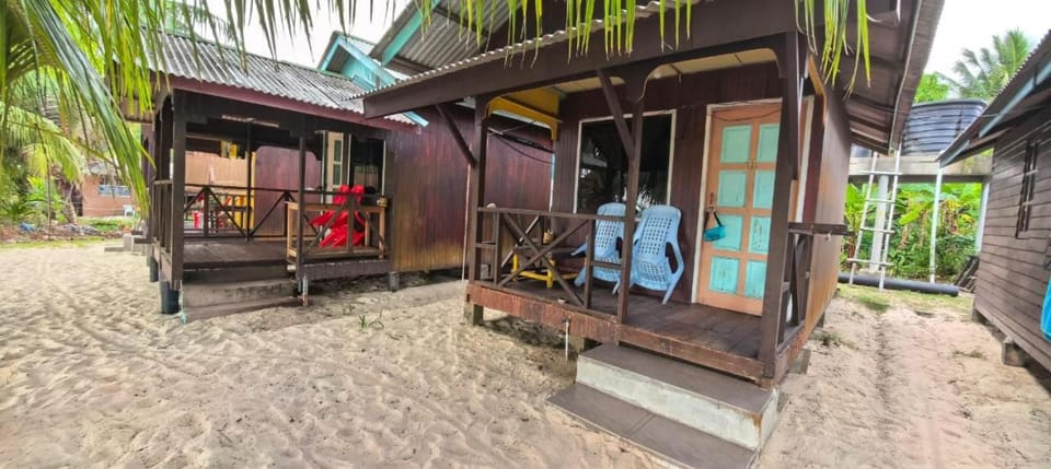 Rainbow Tioman Cottage Chalet in Mersing