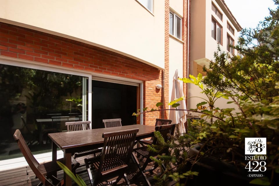 Patio, BBQ facilities