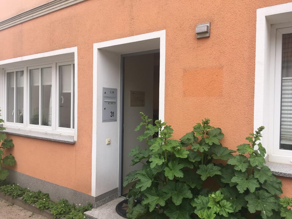 Property building, Facade/entrance