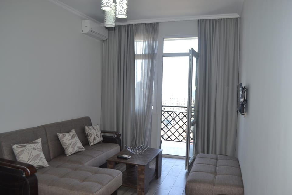 Balcony/Terrace, Living room, Seating area, Dining area