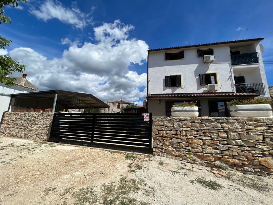 Property building, Day