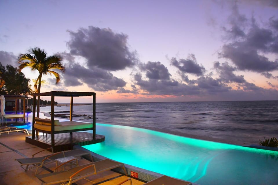 Swimming pool, Sunrise