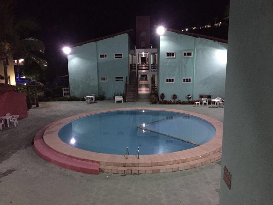 Night, Pool view
