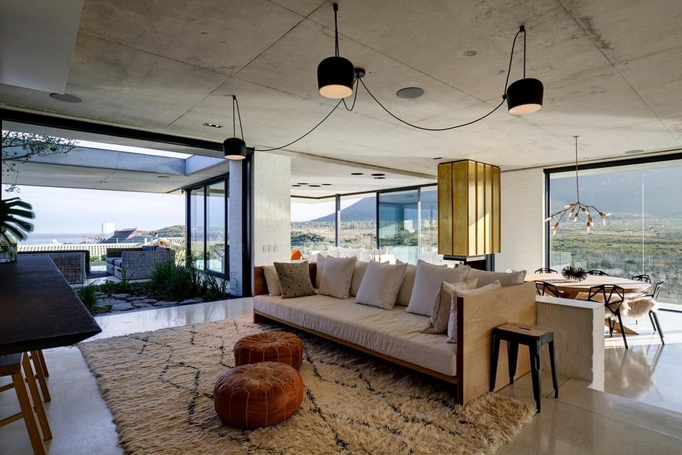 Mountain view, River view, Sea view