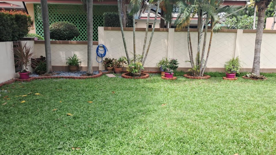 Garden, Garden view