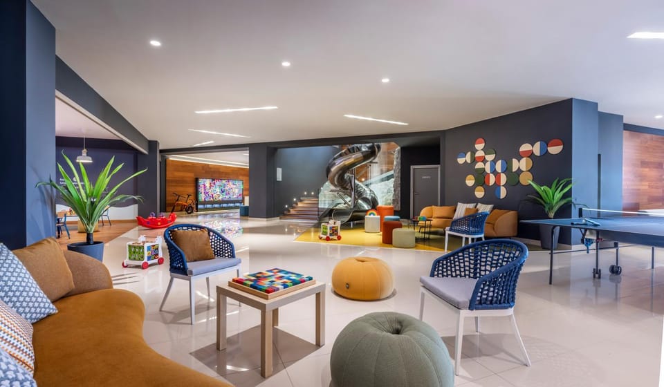 Game Room, Lounge or bar