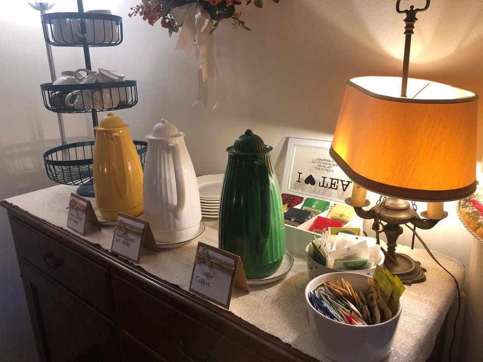 Coffee/tea facilities