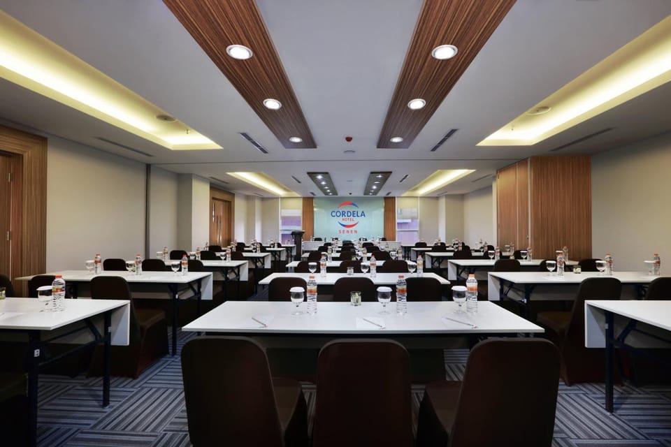 Meeting/conference room