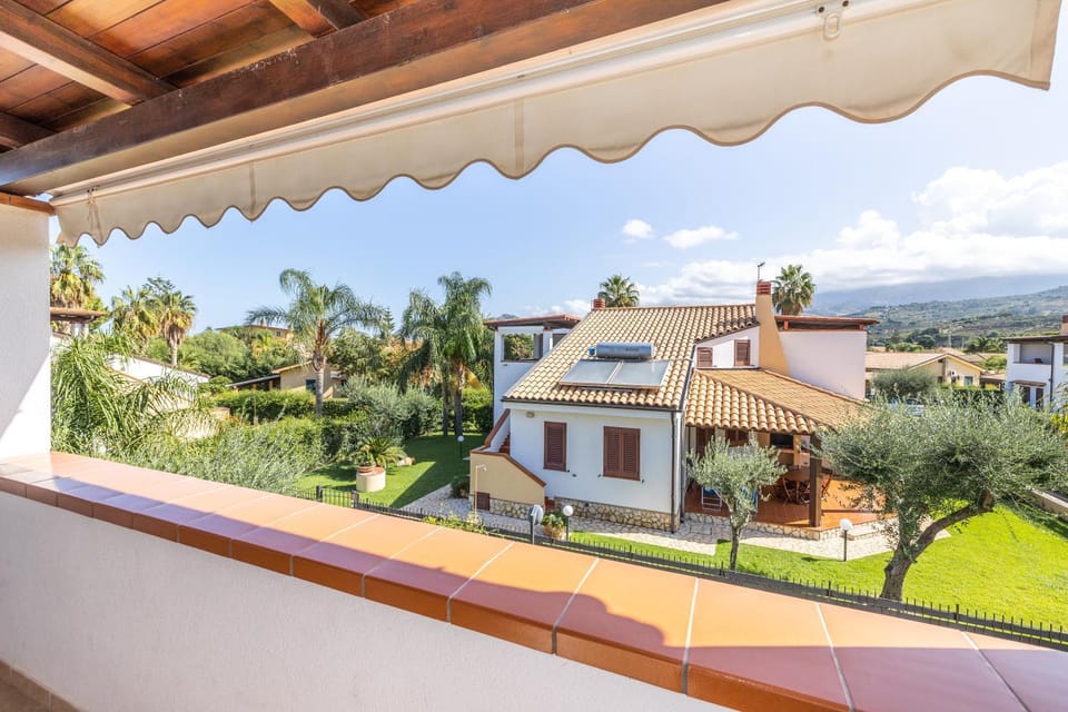 View (from property/room), Balcony/Terrace