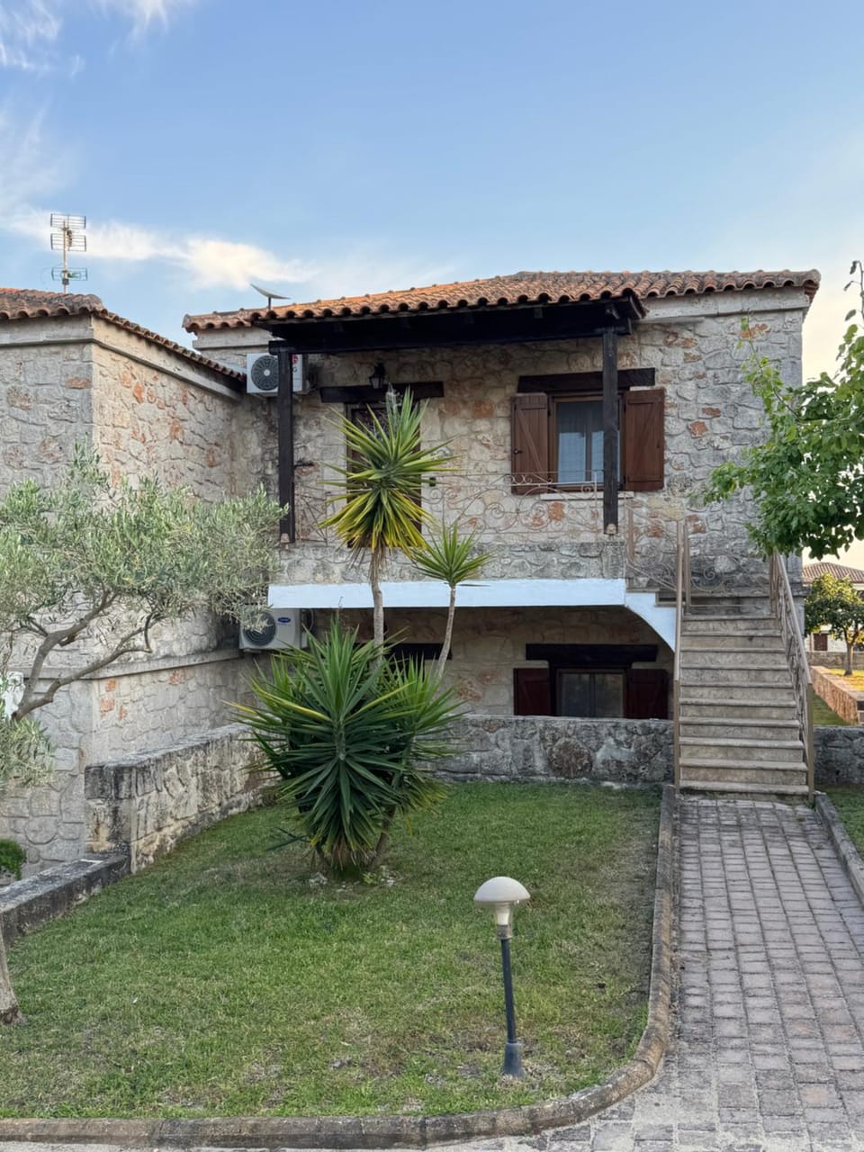 Helen's Stone House Apartment in Halkidiki