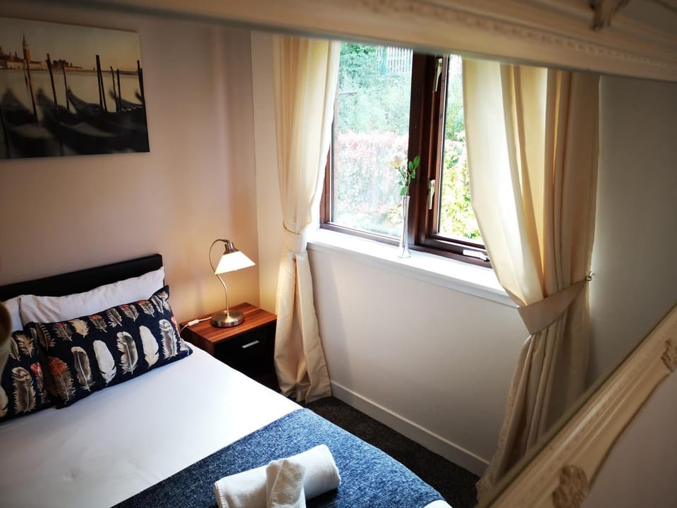 Mycosy 605 Apartment in Paisley