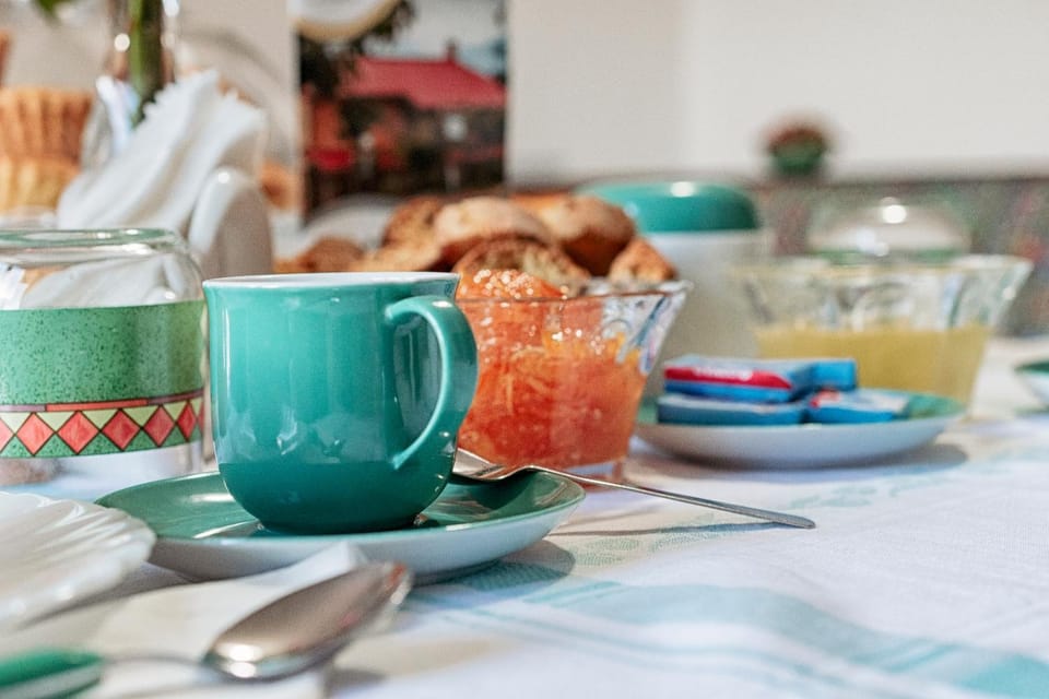 Breakfast, Continental breakfast