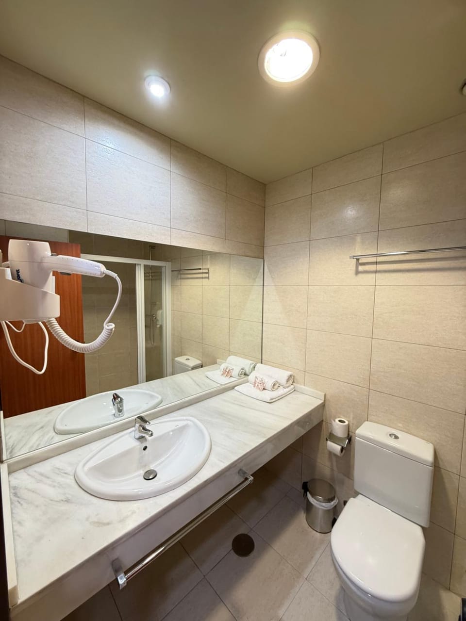 Shower, Bath