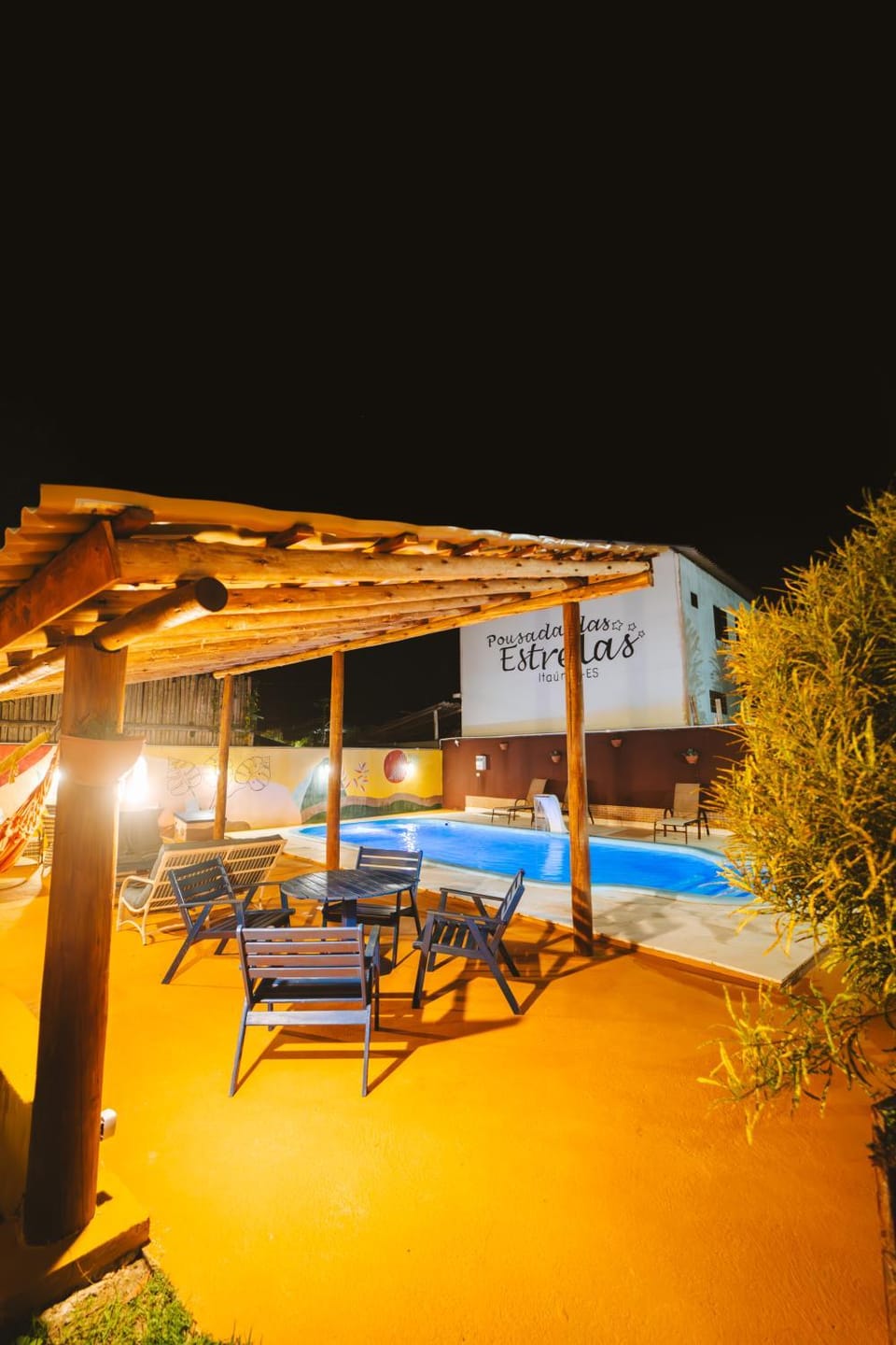 Night, Pool view