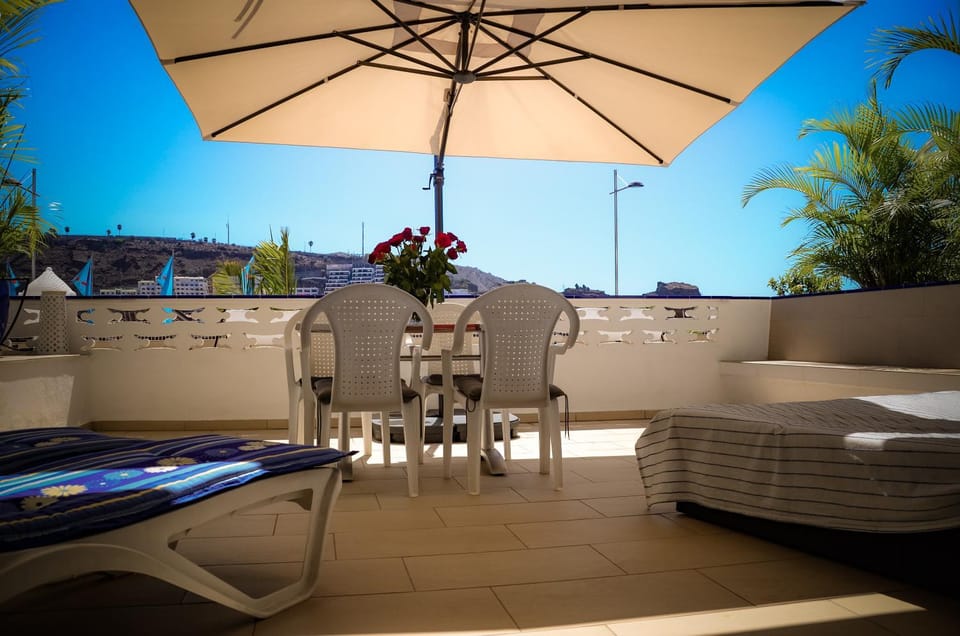 Patio, Balcony/Terrace, Seating area