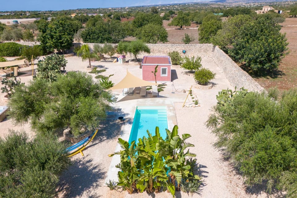 Bird's eye view, Swimming pool