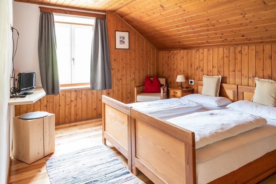 Bed, Other, Photo of the whole room, Bedroom