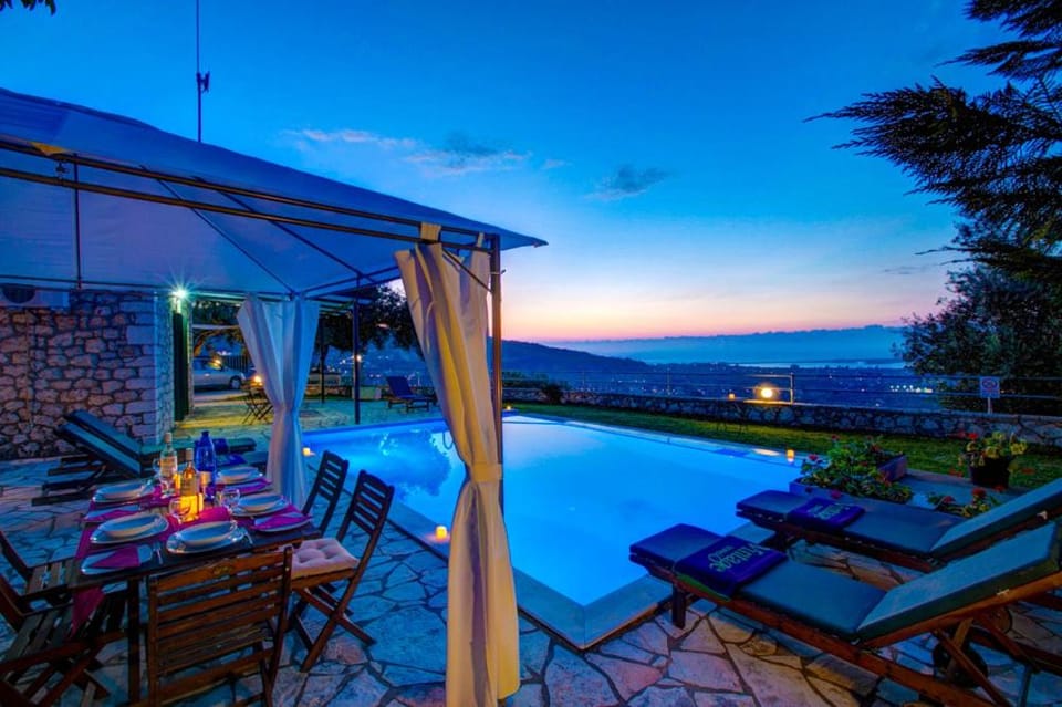 Garden, Balcony/Terrace, City view, Pool view, Sea view, Swimming pool, Swimming pool, Sunset