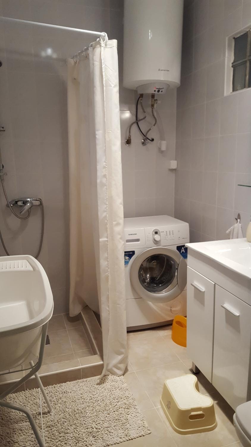 Toilet, Bathroom, washing machine