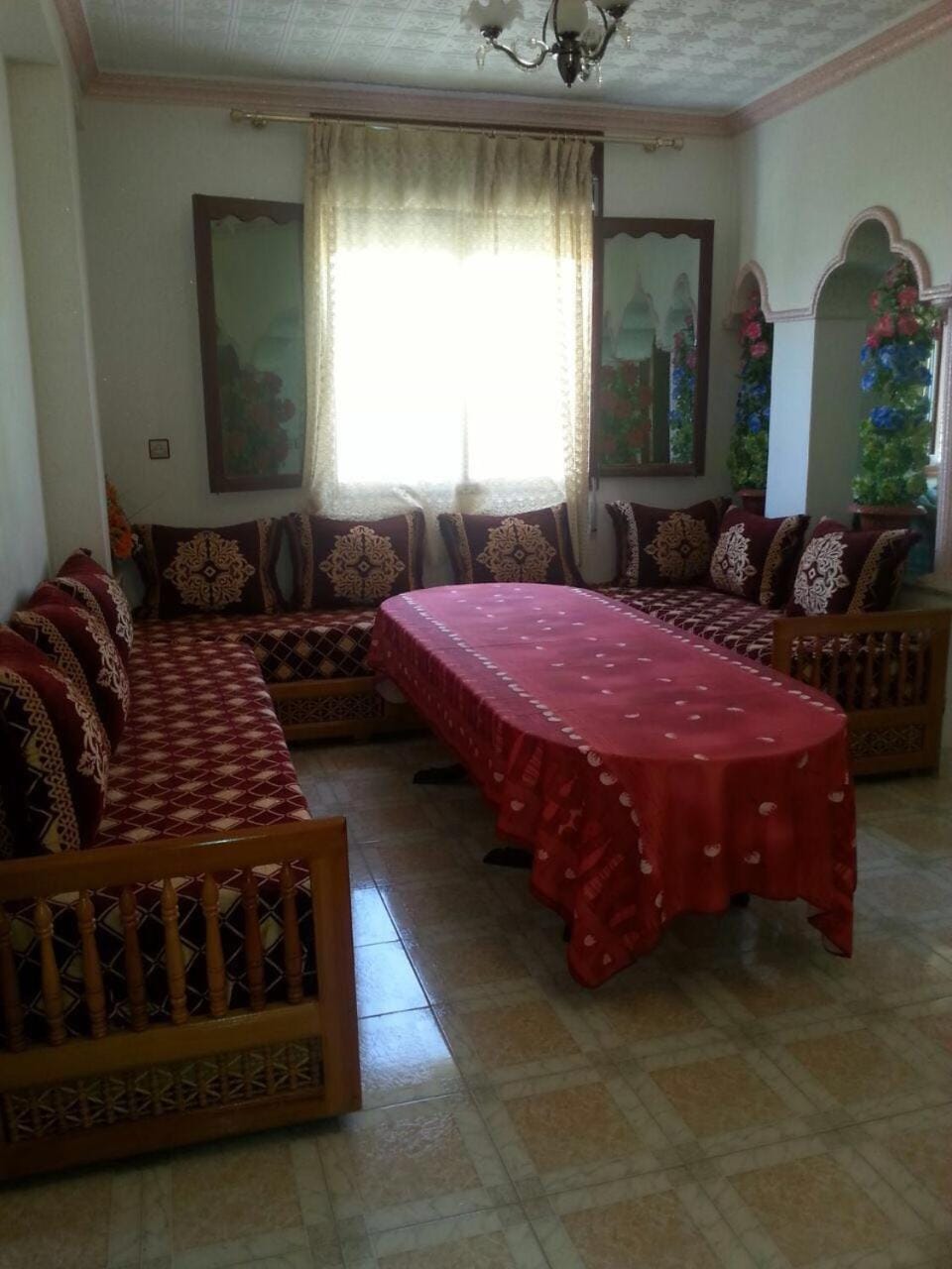 Day, Living room