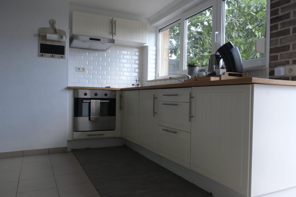 Kitchen or kitchenette, Decorative detail