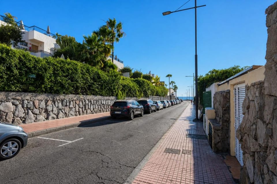 GuestReady - Amadores Beachfront Apartment Apartment in Puerto Rico de Gran Canaria