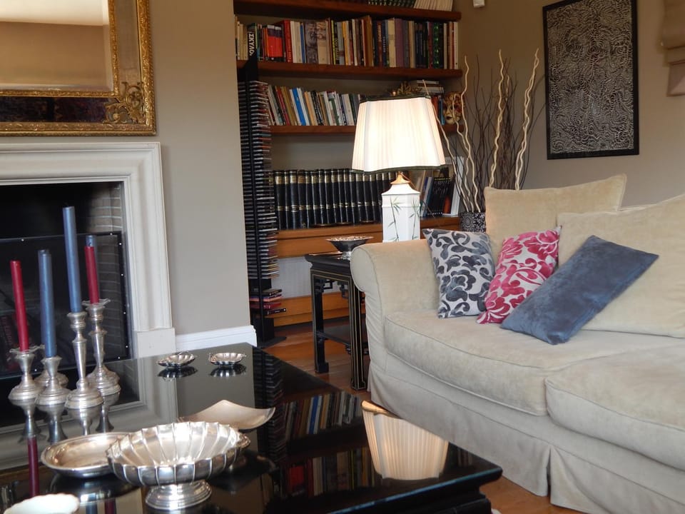 Library, Decorative detail