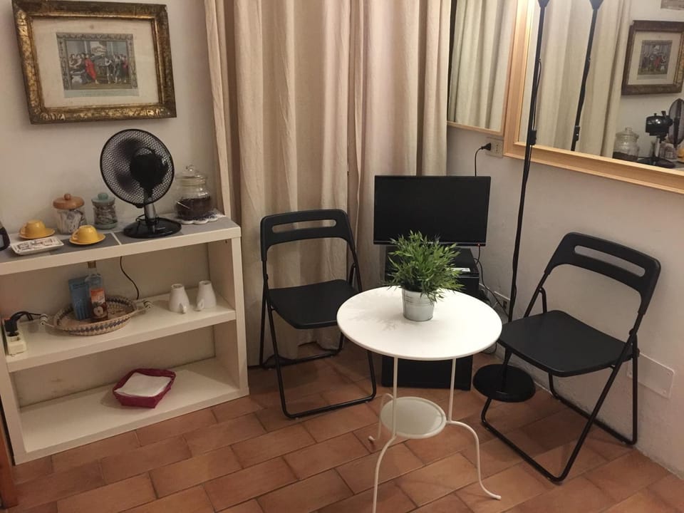 Small Navona Studio Apartment in Rome