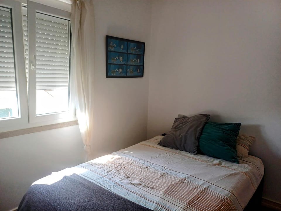 Amoreira Room I and II Vacation rental in Lisbon