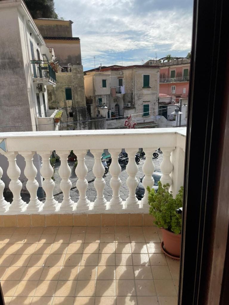 Property building, Neighbourhood, View (from property/room), Balcony/Terrace, Street view