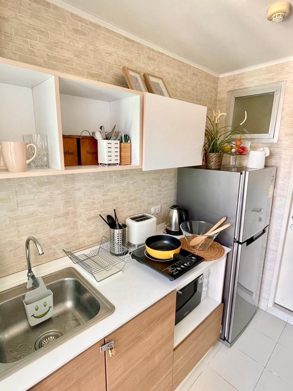 Kitchen or kitchenette, stove