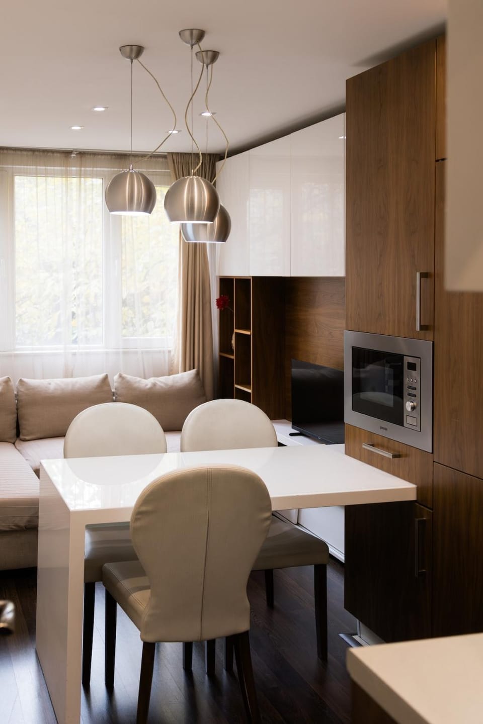 TV and multimedia, Dining area