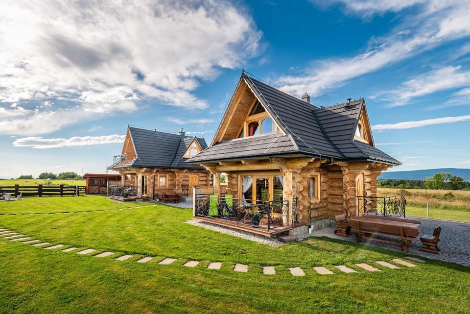 Property building, Spring, Day, Natural landscape, Garden, Garden view