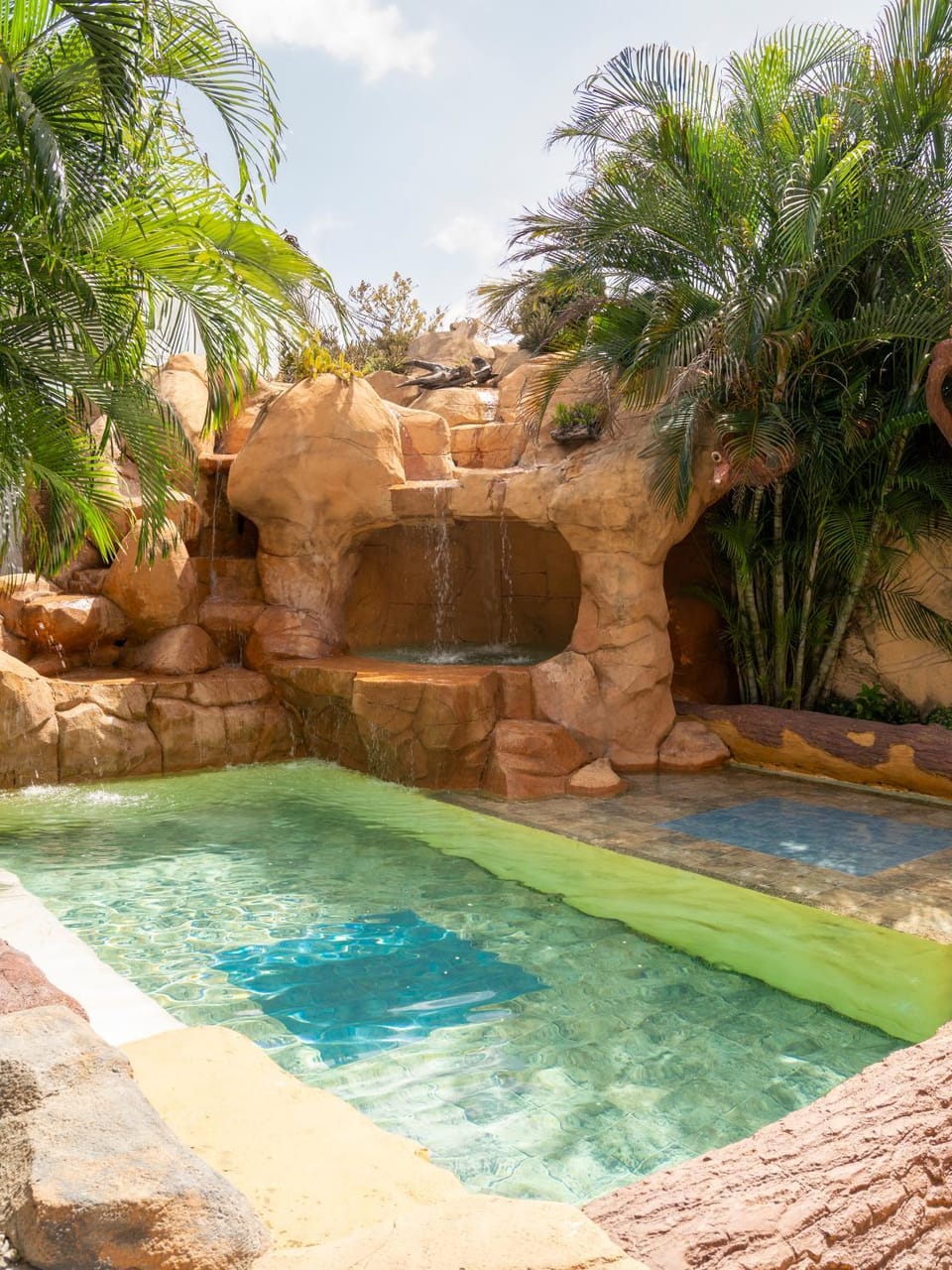 Property building, Swimming pool