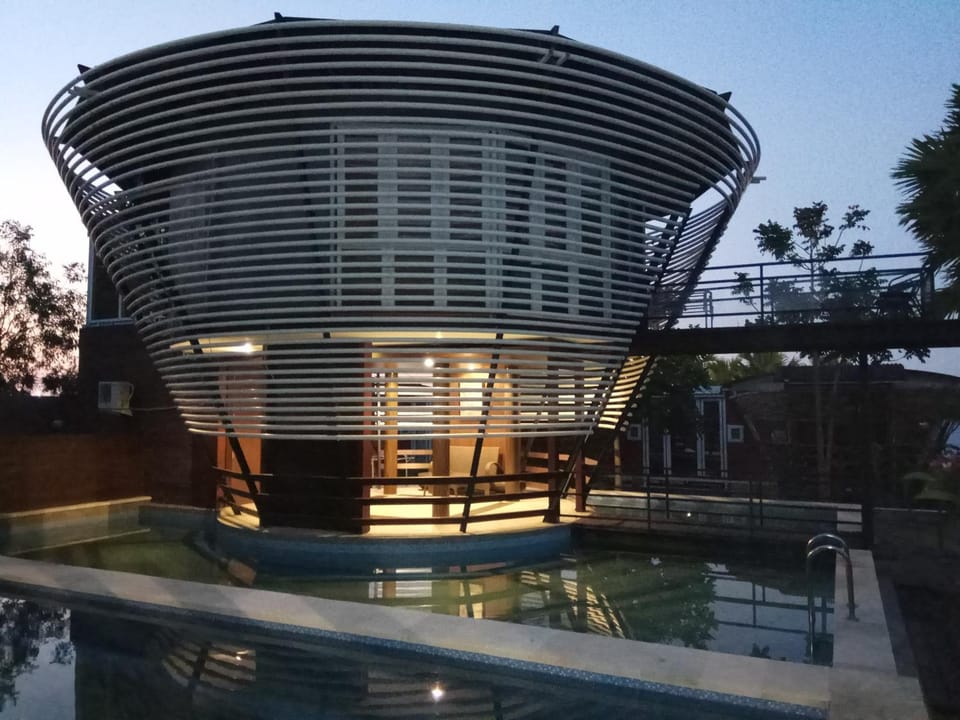 Patio, Night, Summer, Garden, Balcony/Terrace, On site, Mountain view, Pool view, Swimming pool