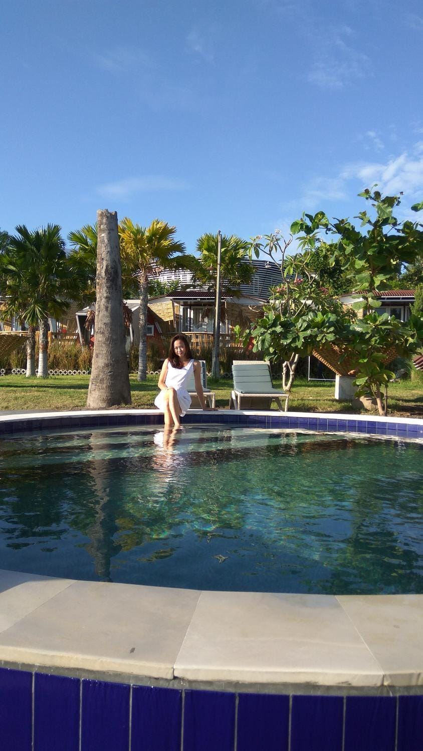 Swimming pool