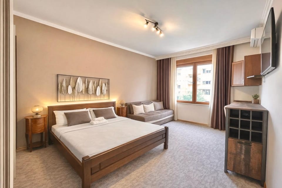 Podgorica City Center Apartment Main Boulevard View Free Wi-Fi Apartment in Podgorica