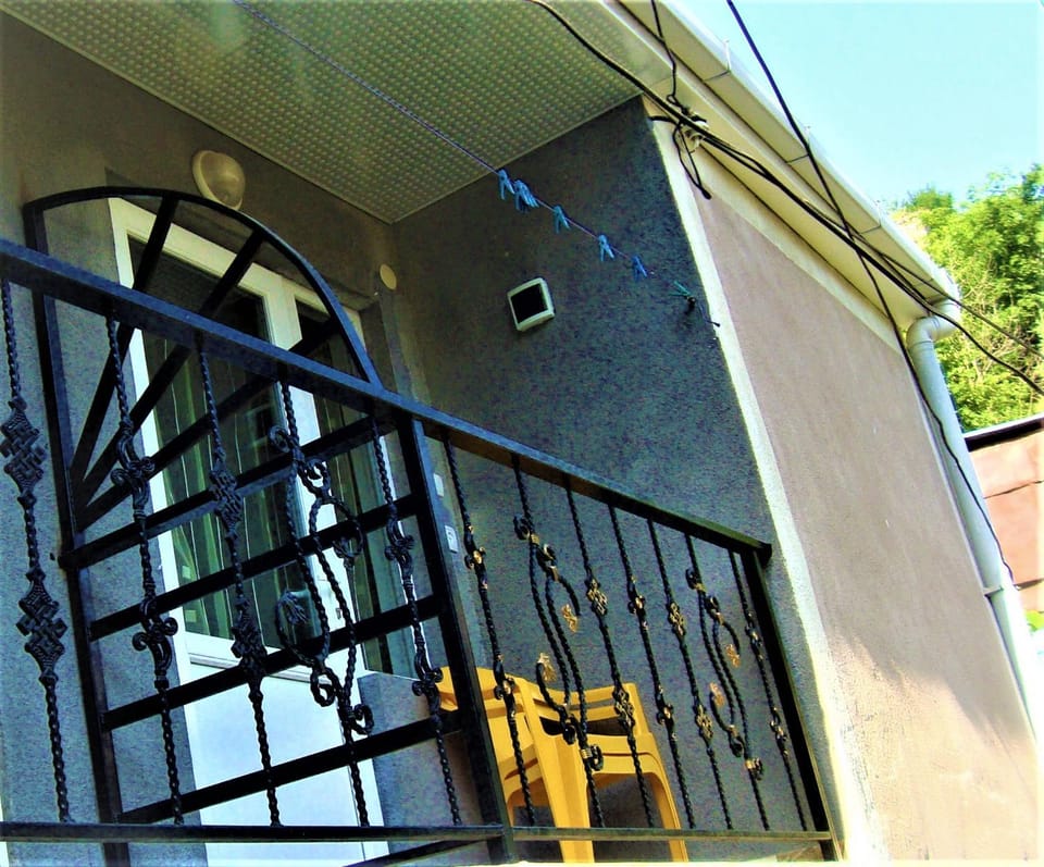 Irakli Guesthouse Bed and Breakfast in Georgia