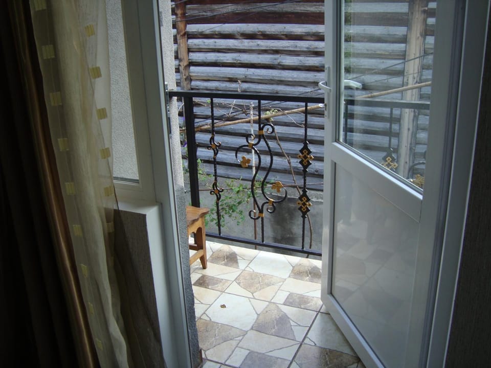 Irakli Guesthouse Bed and Breakfast in Georgia