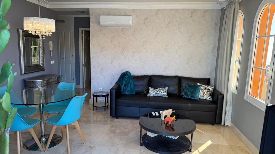 Living room, Dining area, air conditioner
