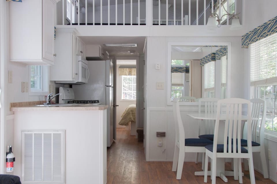 Sea Pines Loft Cottage 7 Campground/ 
RV Resort in Middle Township