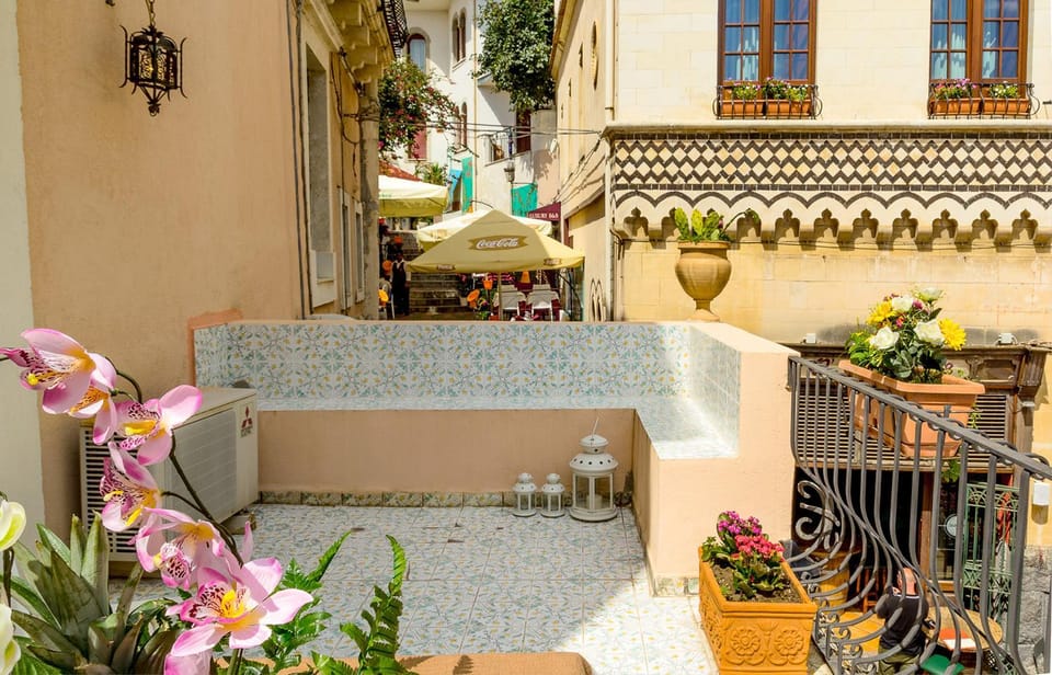 Balcony/Terrace, Balcony/Terrace