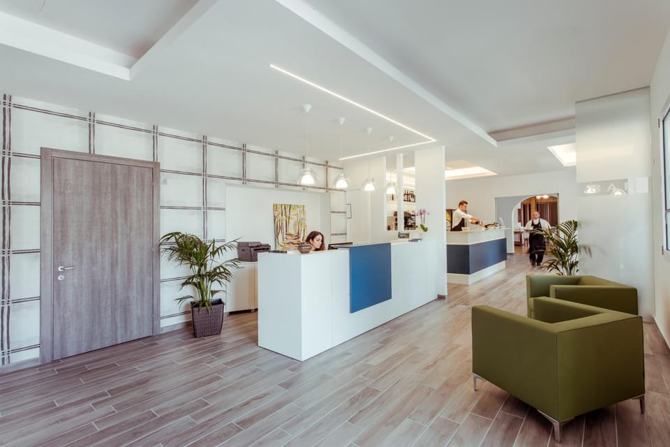 Staff, Lobby or reception