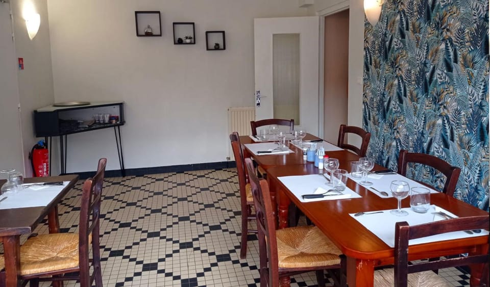 Dining area, Breakfast