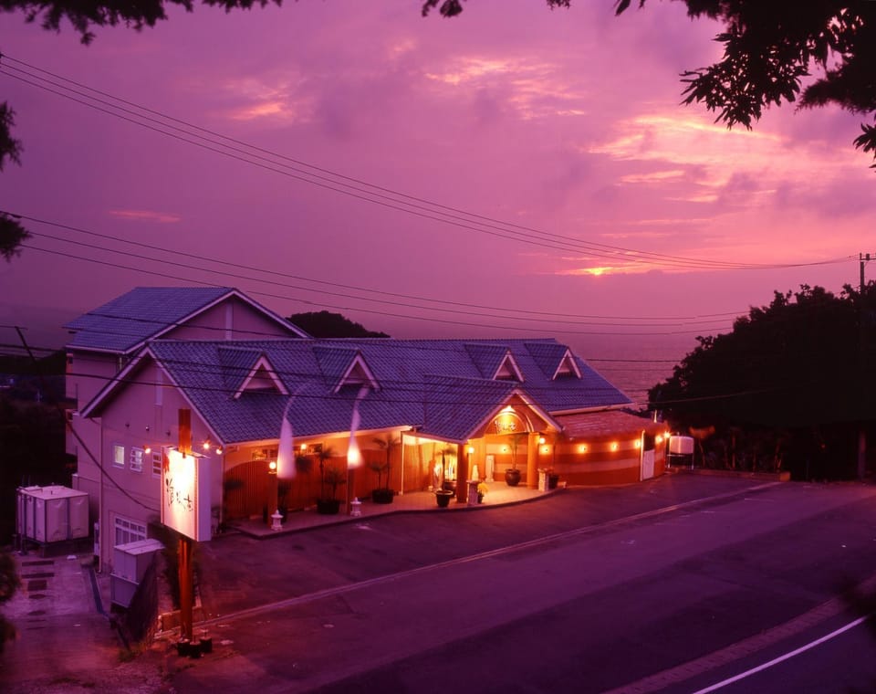 Facade/entrance, Sunset