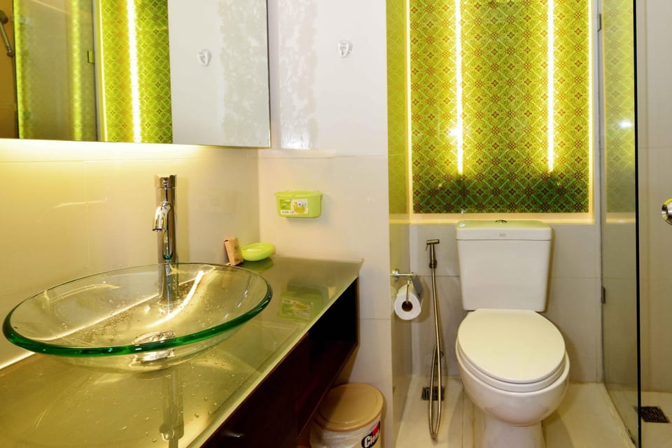 Toilet, Bathroom