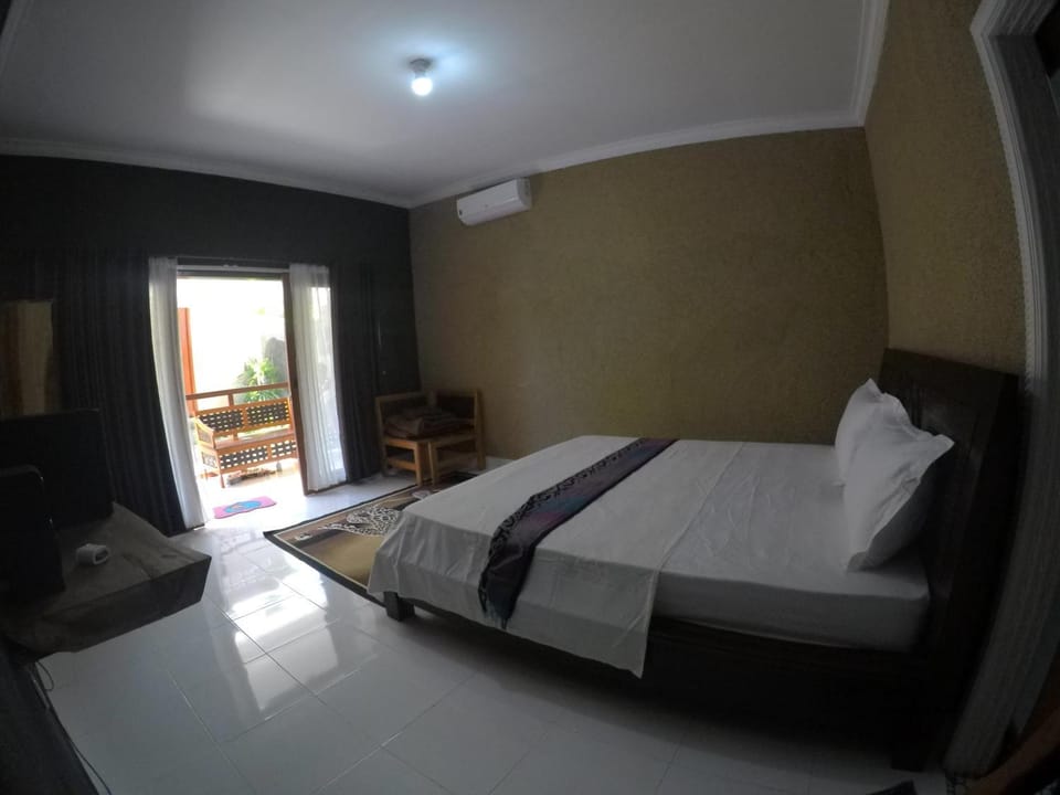Bed, Bedroom, Breakfast