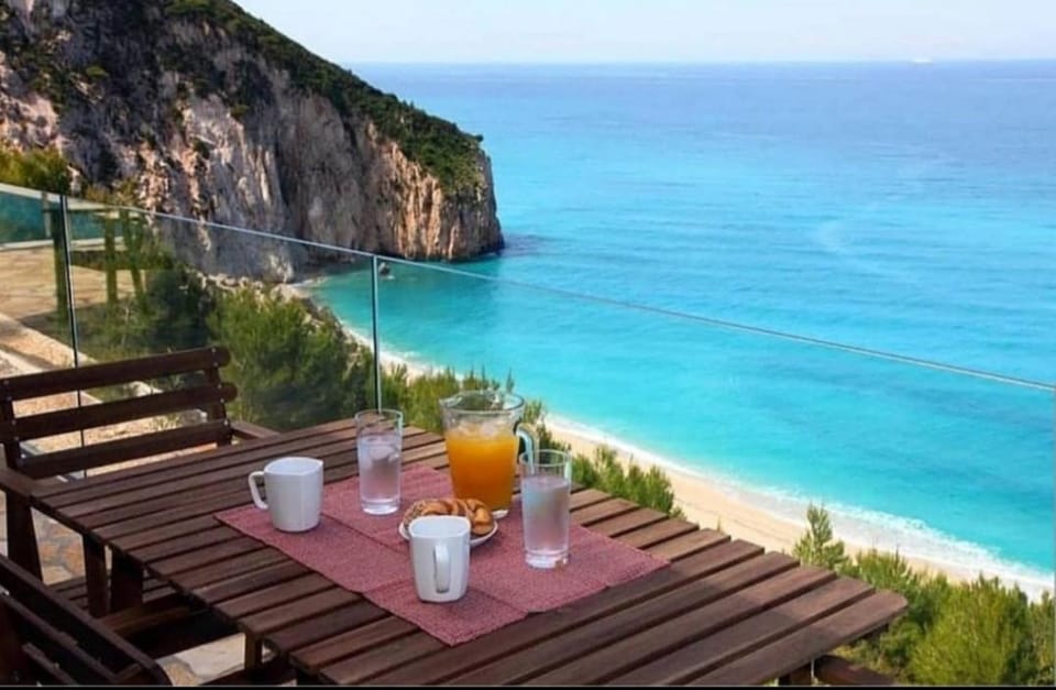 Nearby landmark, View (from property/room), Balcony/Terrace, Beach, Sea view, Drinks
